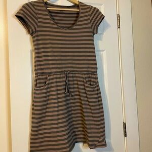 Toad & Co tan / gray striped ‘Tica’ knee length dress w/ drawstring waist sz S